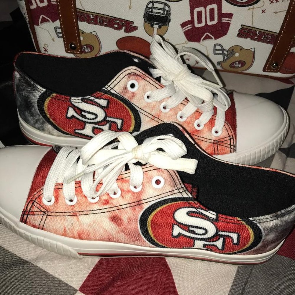 fan favorite tennis shoes